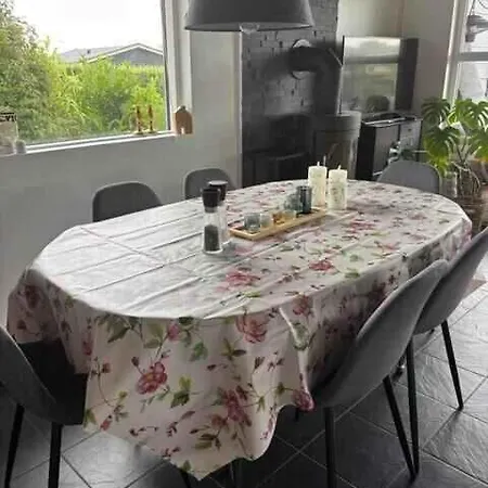 Сasa de vacaciones With Sea View *